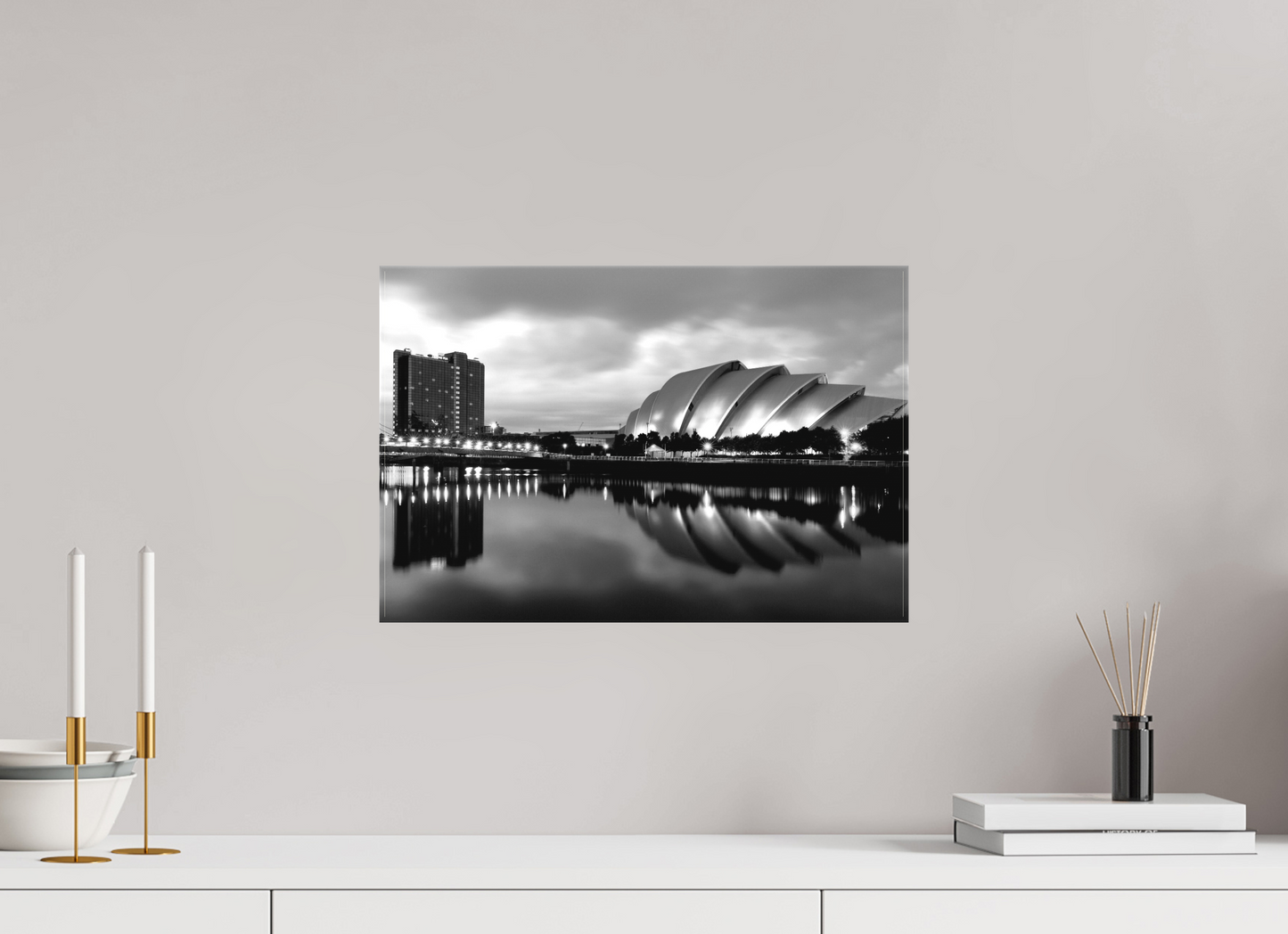 45 x 30 cm, Matte Canvas on Stretcher Frame Glasgow Armadillo Black & White Wall Art - Canvas, Aluminium or Acrylic Glass