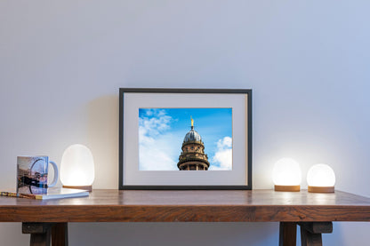Light and Life Glasgow Statue print in frame on table